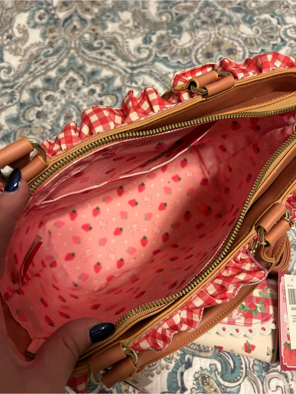 NWT Strawberry Shortcake Handbag Purse /Crossbody and Wallet